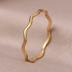 Wavy Band Ring