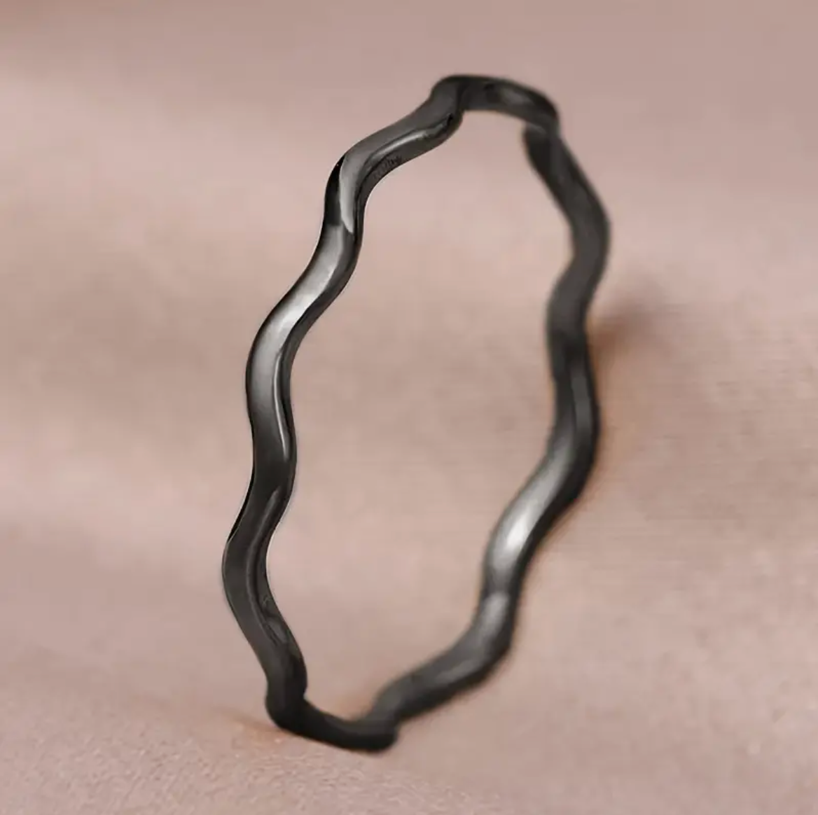 Wavy Band Ring