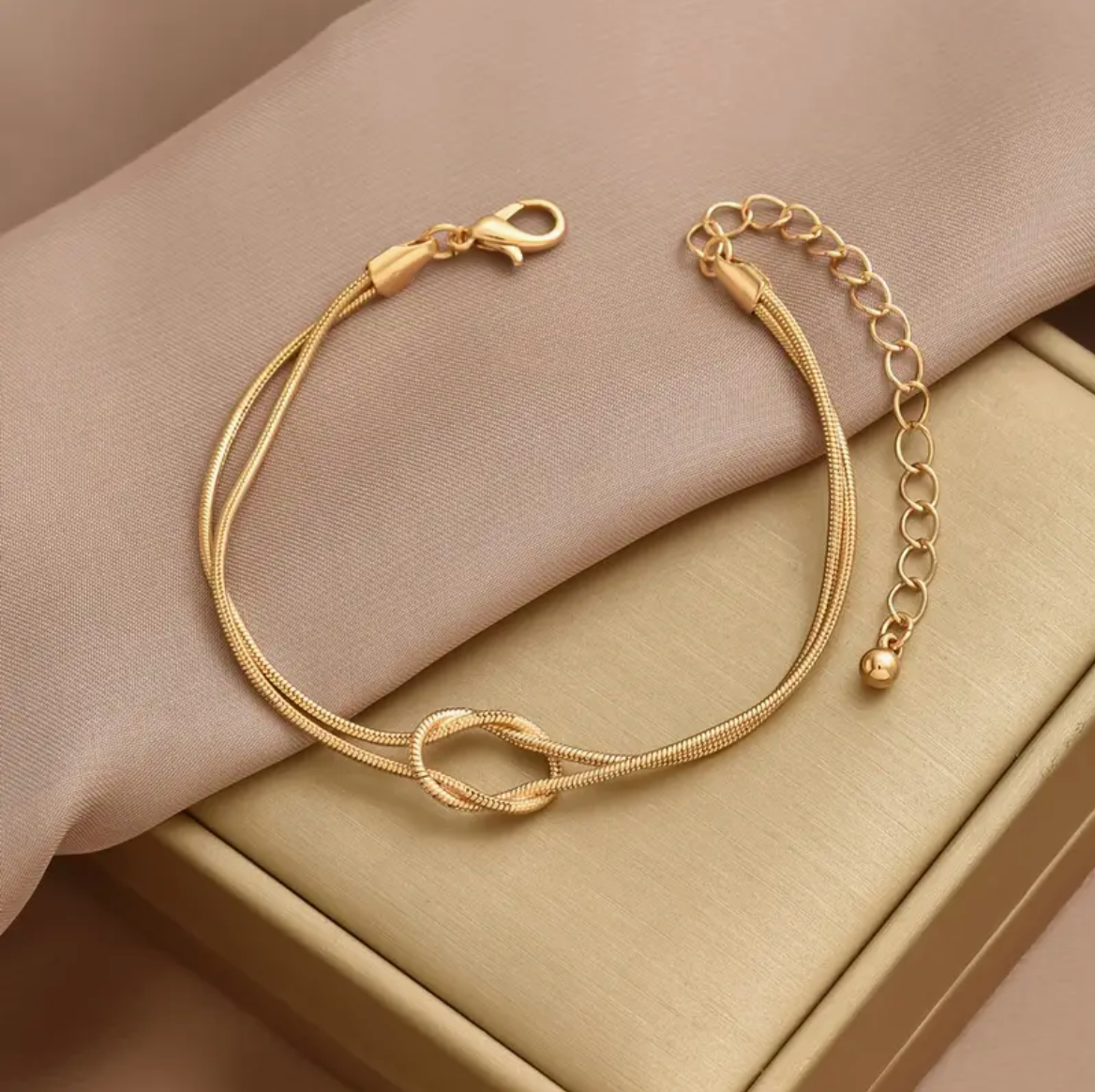 Knot Chain Bracelet